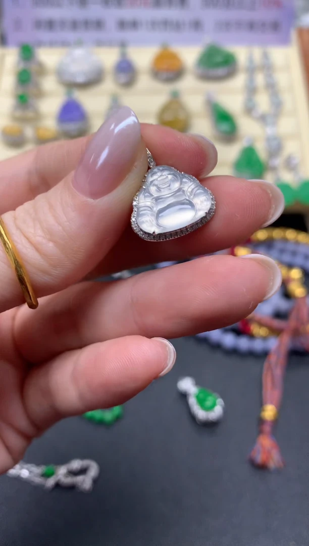 【闪购商品】翡翠吊坠(不含链)18K金镶嵌吊坠|1800+180