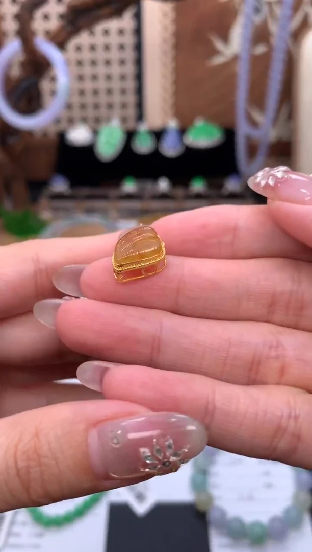 18K金镶嵌定制翡翠48小时鉴赏期 退货不扣服务费