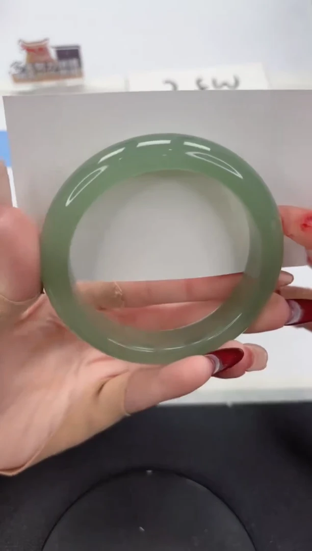 【闪购商品】石英质玉手镯未镶嵌A593-60.7