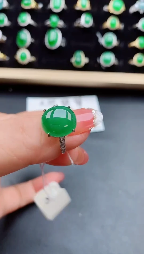 【闪购商品】翡翠戒指银S925镶嵌8000