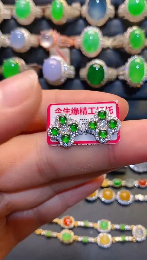 银S925镶嵌翡翠耳饰天然
