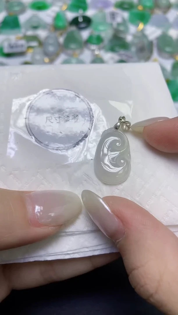 颈饰未镶嵌翡翠天然缅甸翡翠A货百元以上9元证书费自理