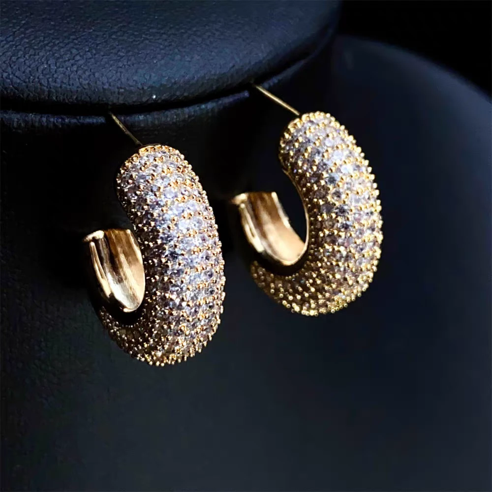 铜合金耳饰 轻奢高级C形耳钉女INS小众精致百搭耳环B260