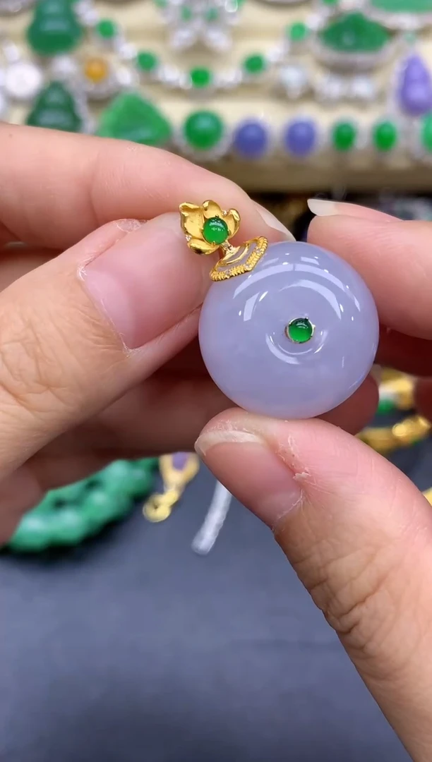 颈饰18K金镶嵌翡翠132-中国好珍宝