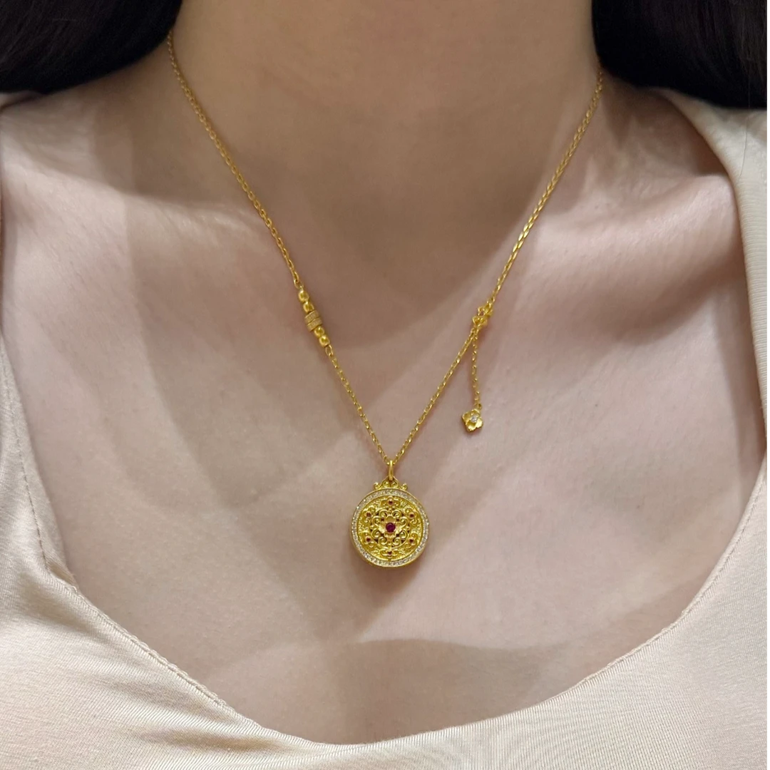 铜合金项链 新款宝相花罗盘项链新中式玫红镂空点钻吊坠精致圆盘