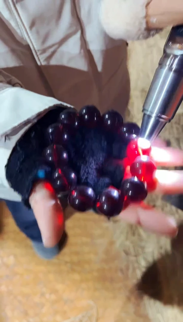 【闪购商品】血珀颈饰未镶嵌硕宝宝精品精选链接145