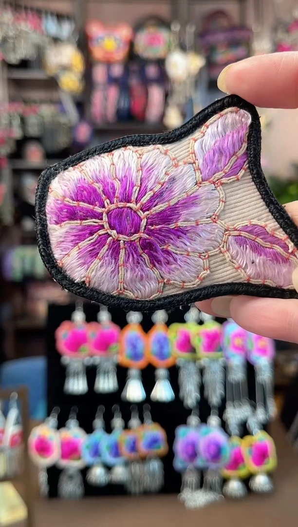 织绣民族风手工非遗老绣饰品124