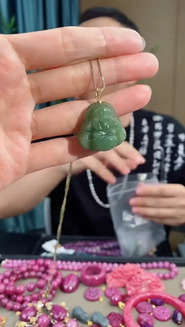 和田玉18K金镶嵌吊坠(不含链)107