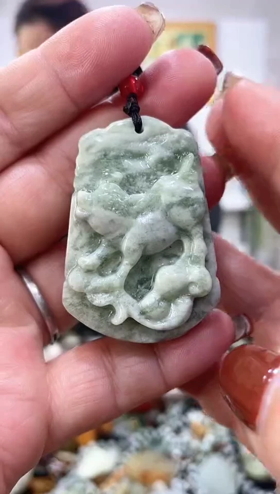 未镶嵌岫玉挂件