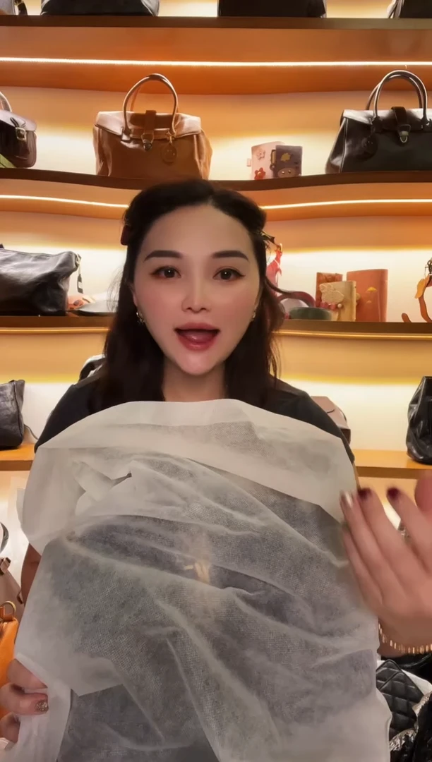 水牛皮（革）  高端订制时尚百搭女士手提斜跨包