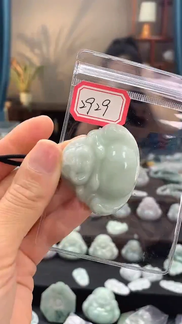 颈饰未镶嵌翡翠佛公2929