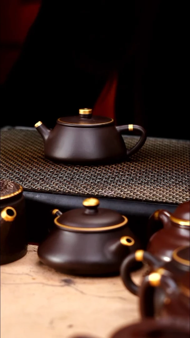 茶壶紫砂四号井茄皮紫泥描金平盖石瓢120cc