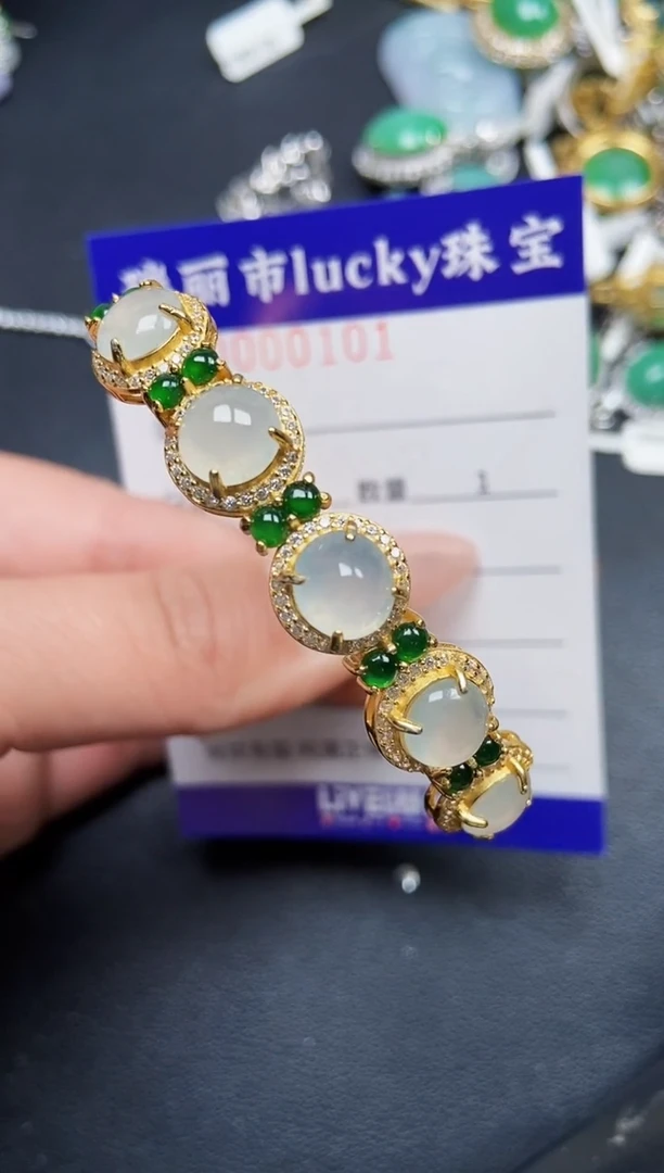 【闪购商品】翡翠颈饰银S925镶嵌0101
