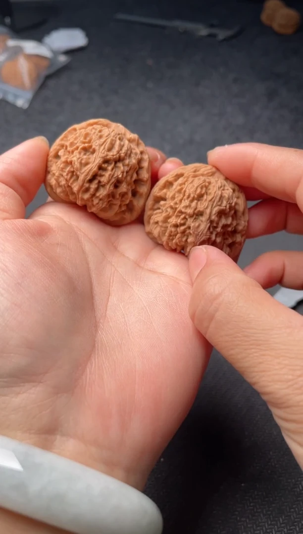 把件文玩核桃w175 南疆石 40尺