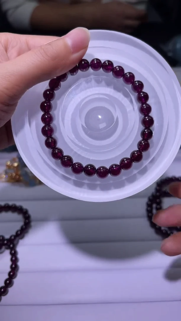 未镶嵌手链石榴石（紫牙乌）J079-7mm紫牙乌单圈-多样性发其一