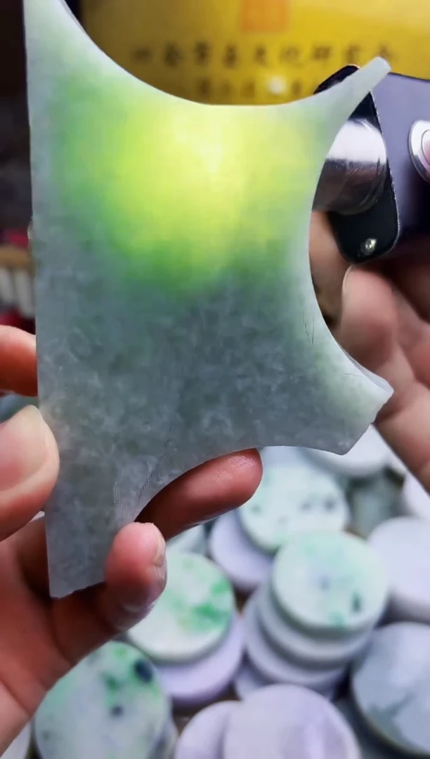 翡翠挂件未镶嵌A货常星802