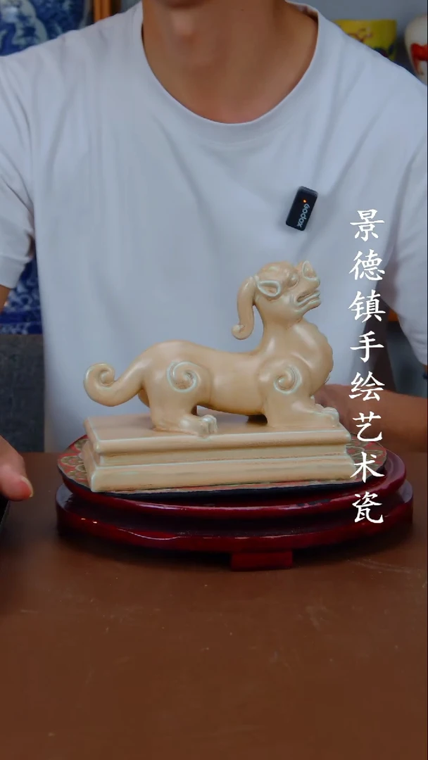 现代景德镇手工手绘陶瓷摆件47