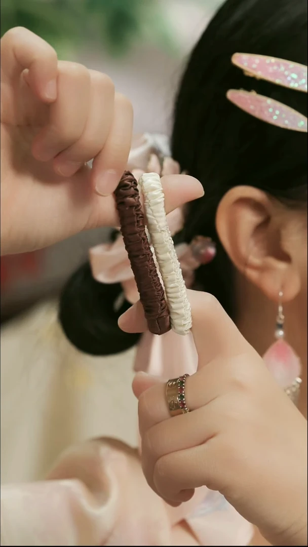 刺绣湘传礼桑蚕丝小发圈两个