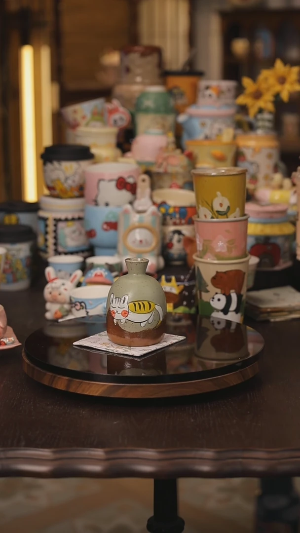 随机景德镇釉下彩绘设计师款式陶瓷