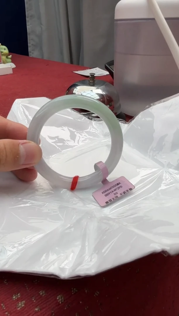 未镶嵌手镯（圆镯）翡翠翡翠手镯16