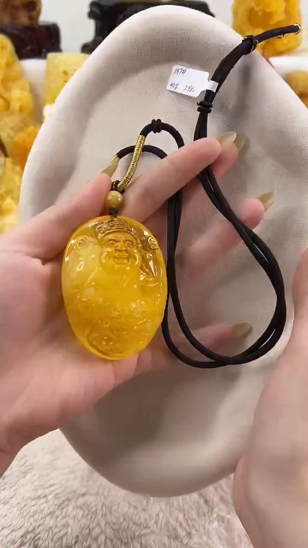 琥珀颈饰未镶嵌吊坠