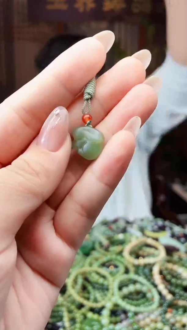 颈饰未镶嵌和田玉多样性发货拍一发一