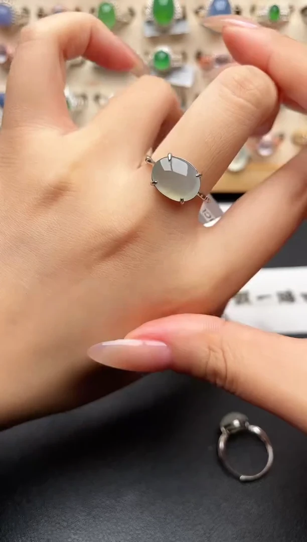 银S925镶嵌戒指翡翠一物一证一礼盒