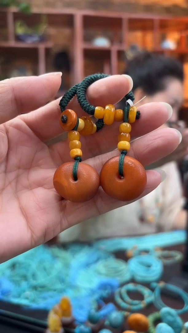 未镶嵌琥珀裸石提溜多样发其一