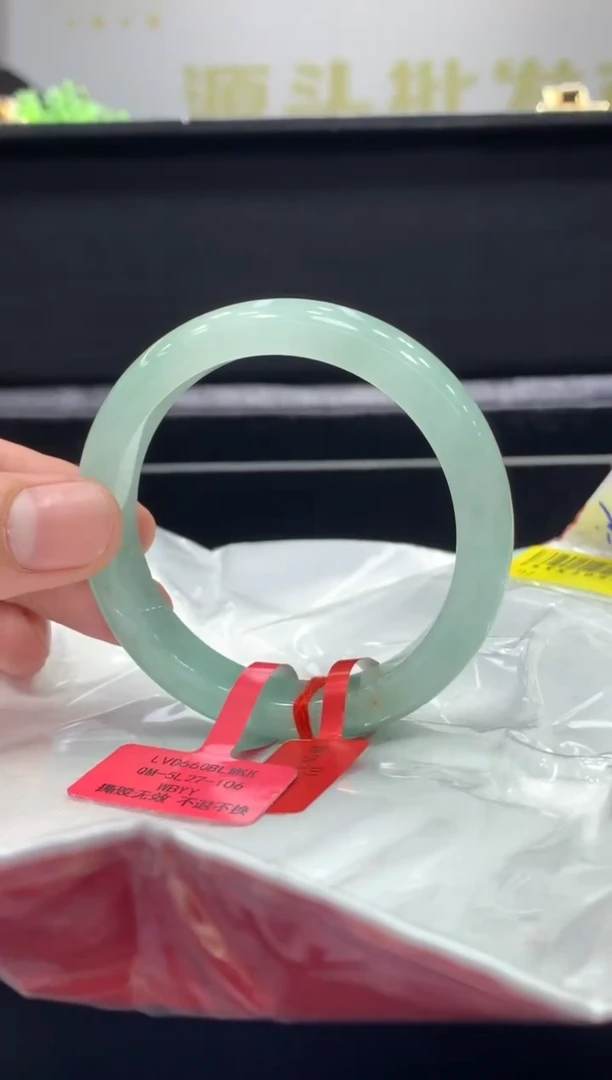 未镶嵌手镯翡翠翡翠手镯