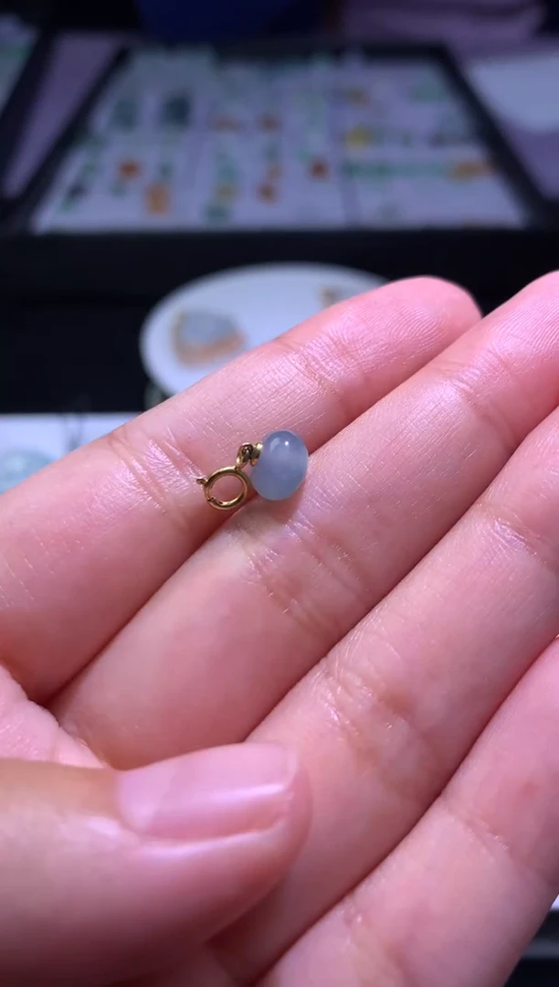 颈饰未镶嵌翡翠净货