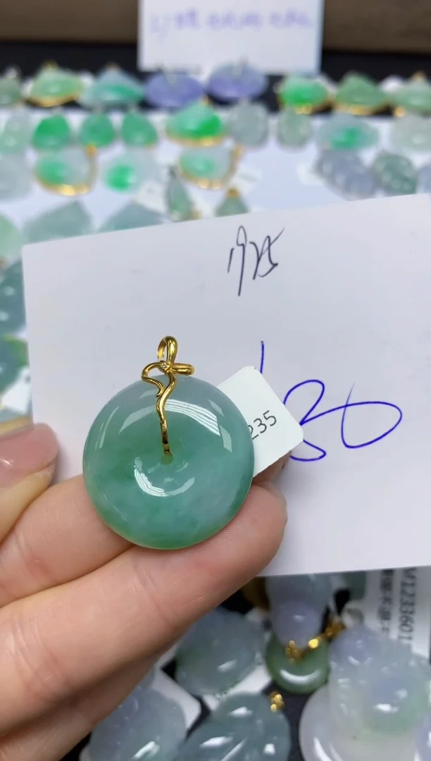 【闪购商品】翡翠挂件18K金镶嵌 天然翡翠A货