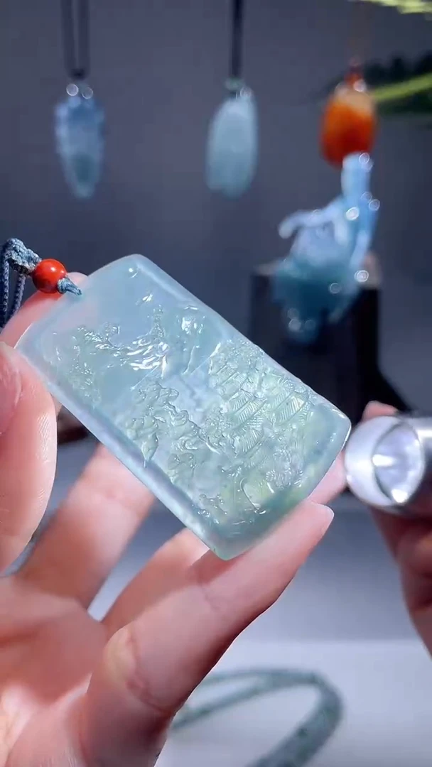 颈饰未镶嵌翡翠山水