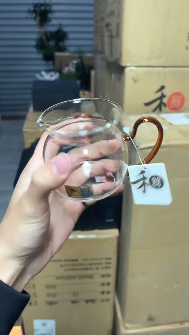 【闪购商品】圆满琥珀色公道杯。。样品