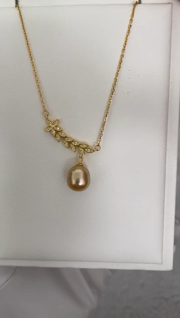 银S925镶嵌吊坠(赠链)海水珍珠南洋金珠叶子款8-9mm