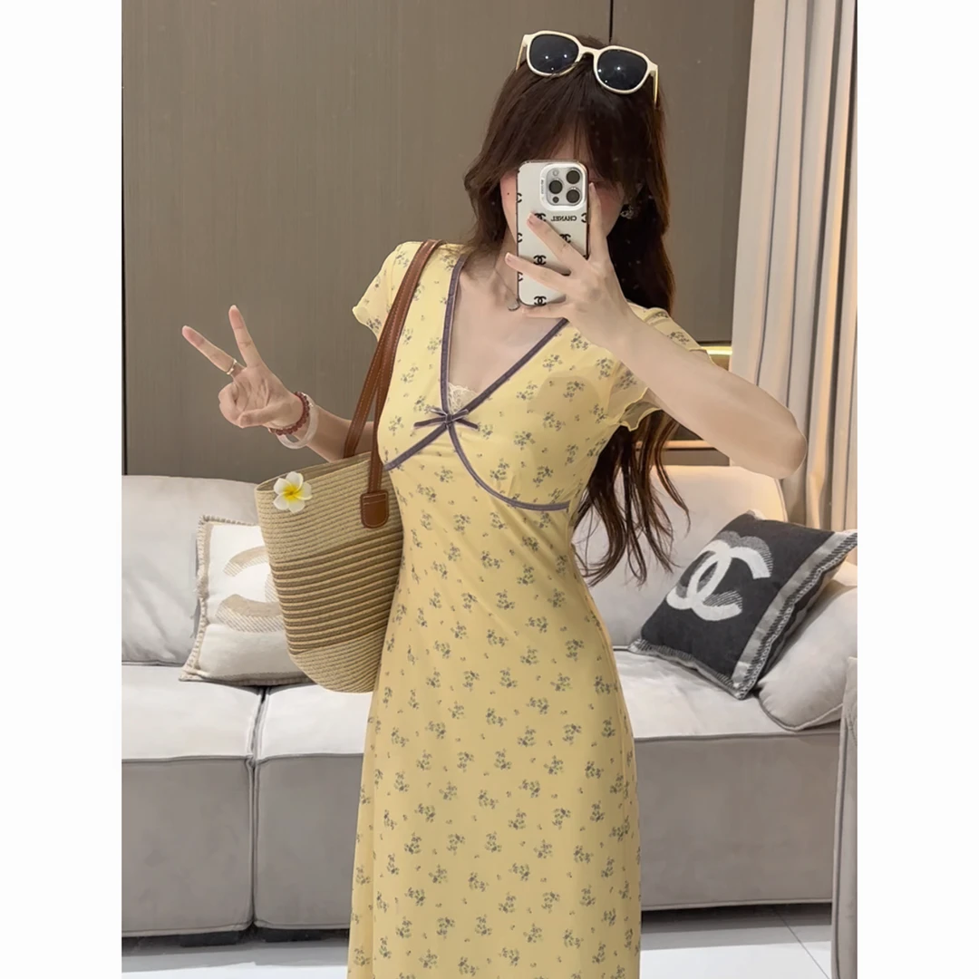 纯欲风辣妹修身显瘦领碎花连衣裙女2025夏季法式包臀裙长裙86239