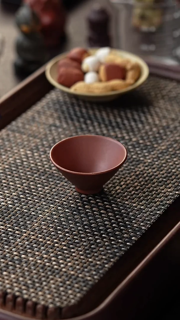 【闪购商品】手工原矿红降坡斗笠杯