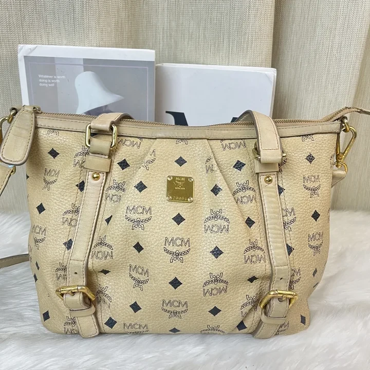 90新 MCM 米色派拉蒙托特/F4XS03319021/瑕/9021