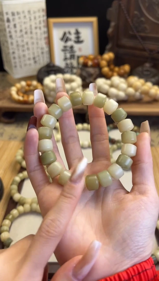 【闪购商品】菩提根/象牙果手串卡12金轮珠手串127
