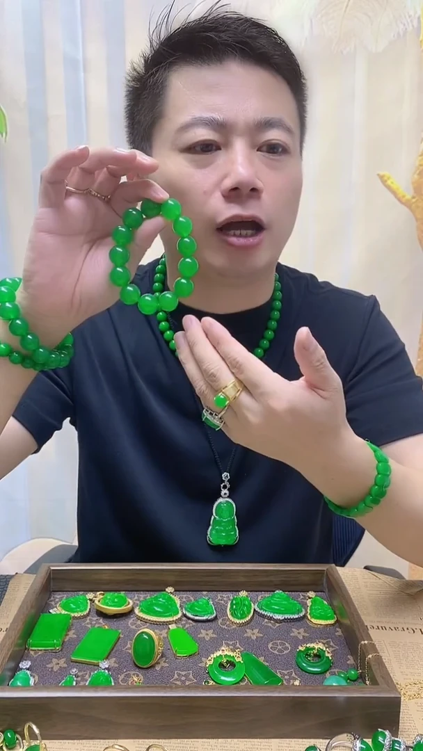 未镶嵌手链翡翠翡翠手链