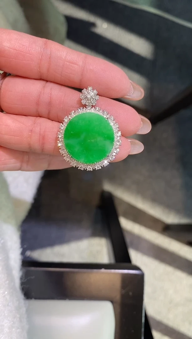 吊坠(不含链)18K金镶嵌翡翠逢****n无事牌