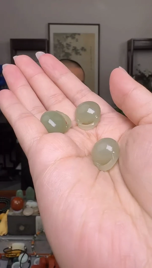 【闪购商品】和田玉挂件未镶嵌0068--有裂 多样性发其一