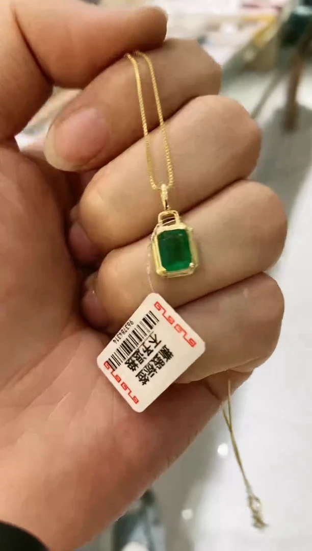 【闪购商品】祖母绿颈饰银S925镶嵌吊坠