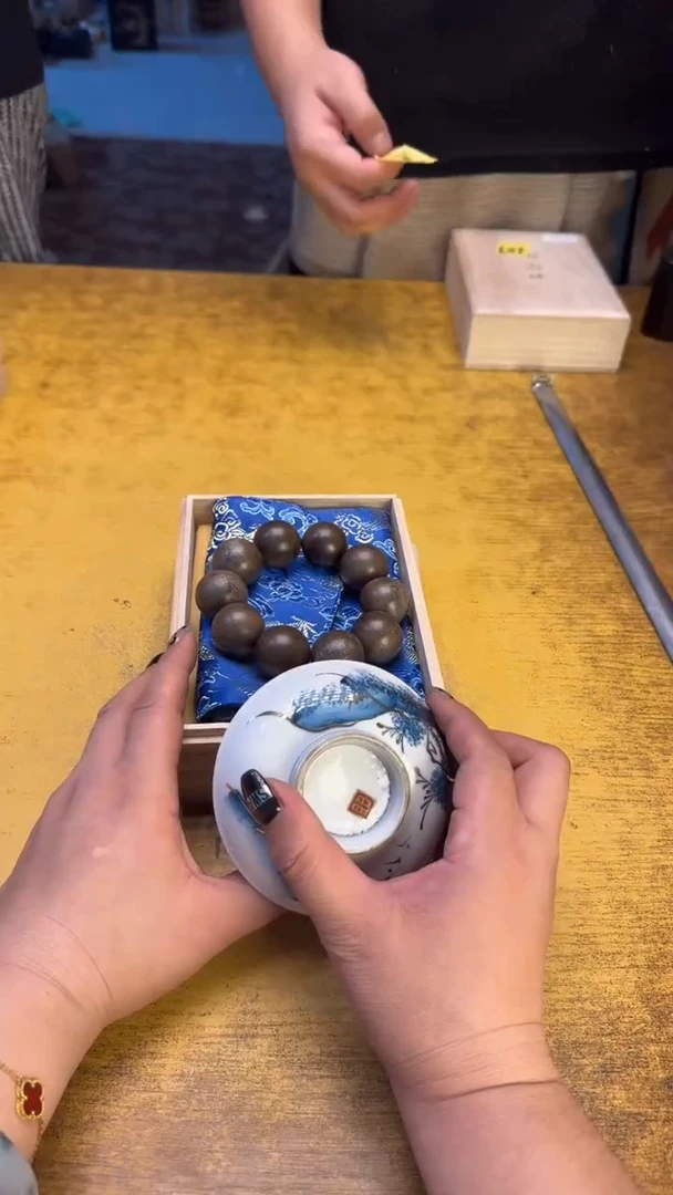 瓷器瓷器瑕疵破破208