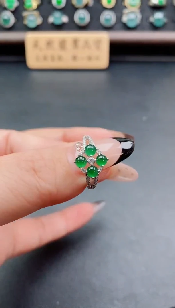 银S925镶嵌戒指翡翠1