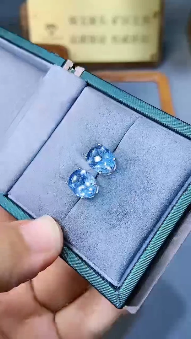 【闪购商品】海蓝宝石耳饰银S925镶嵌1564