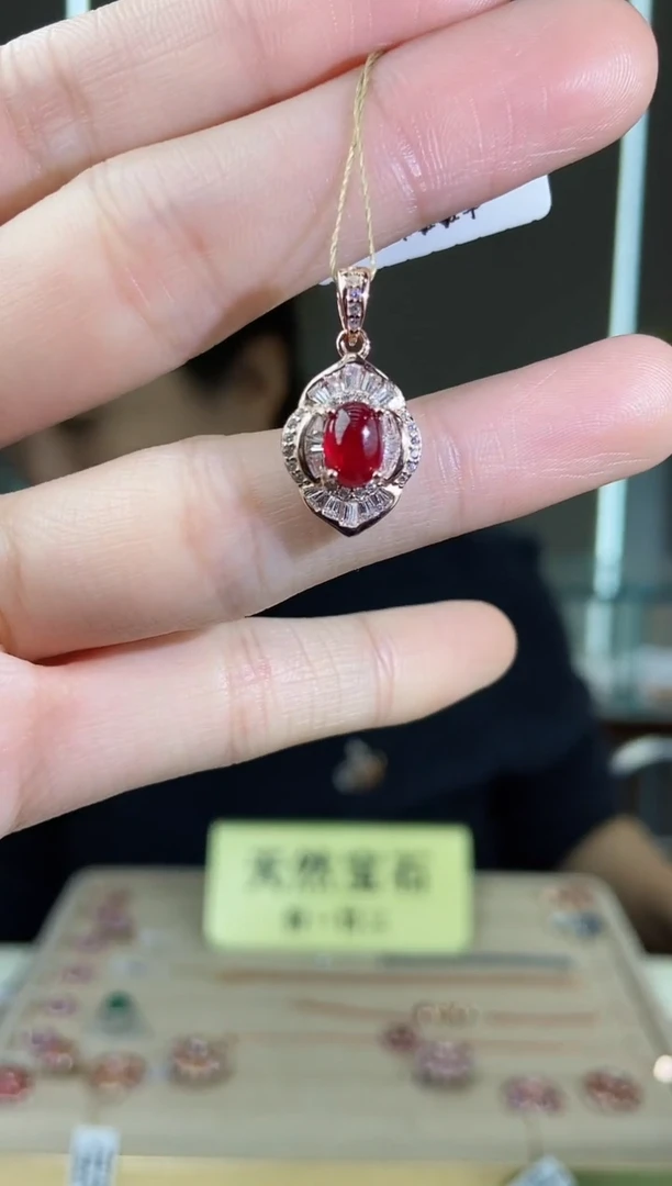 【闪购商品】红宝石颈饰银S925镶嵌颈饰