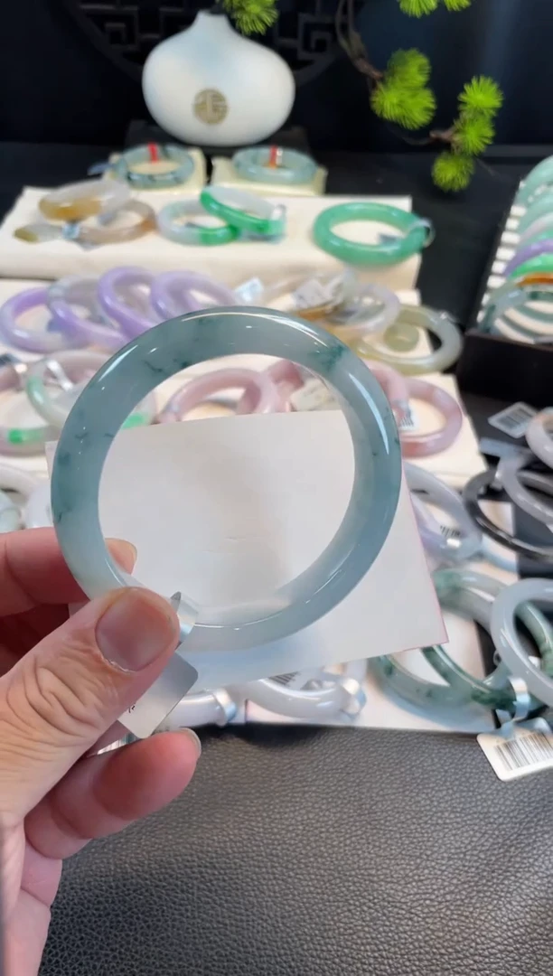 翡翠手镯未镶嵌62正圈