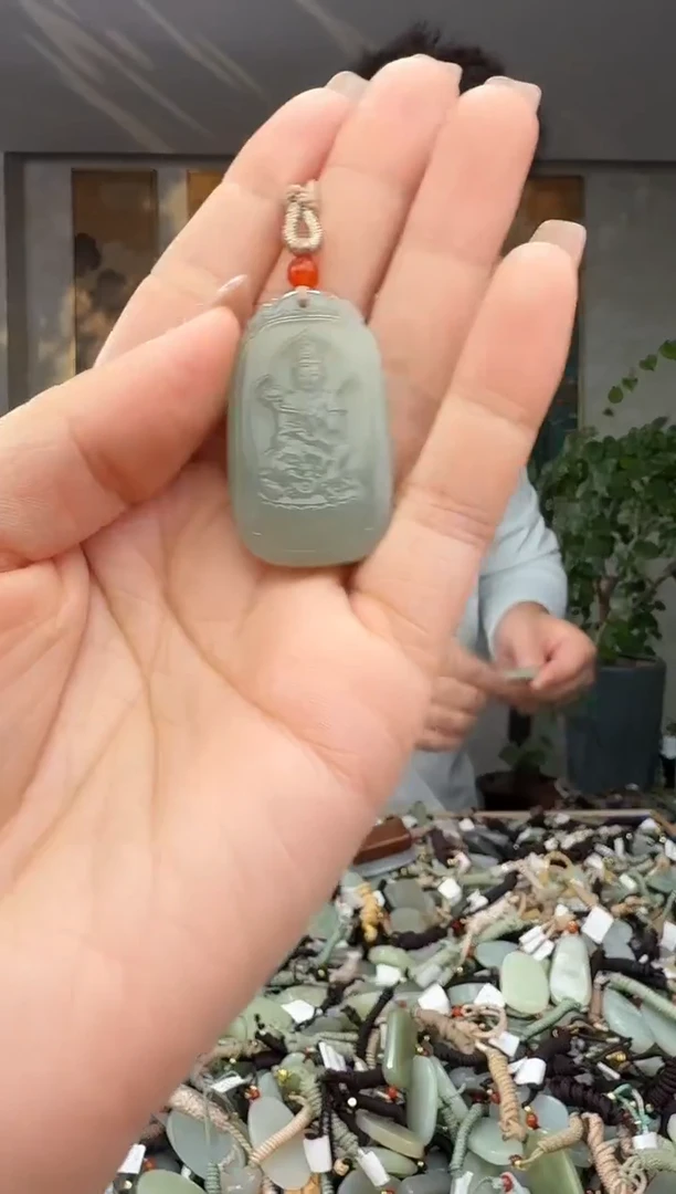 颈饰未镶嵌和田玉拍一发一多样性发货