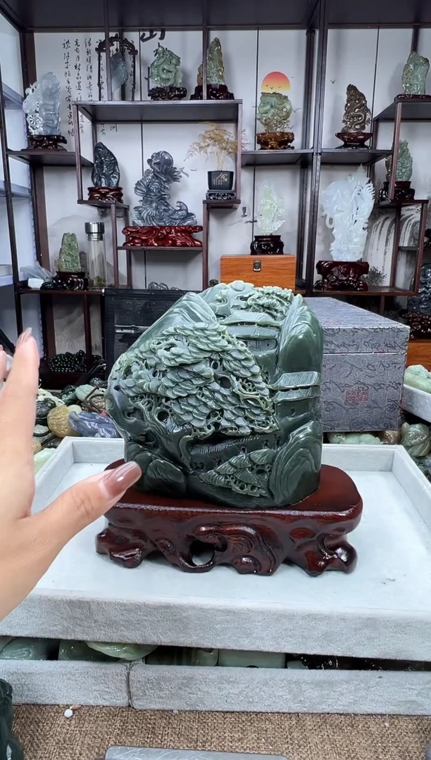 未镶嵌和田玉摆件1