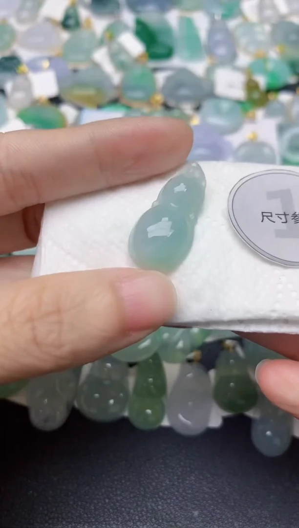 颈饰未镶嵌翡翠天然缅甸A货翡翠